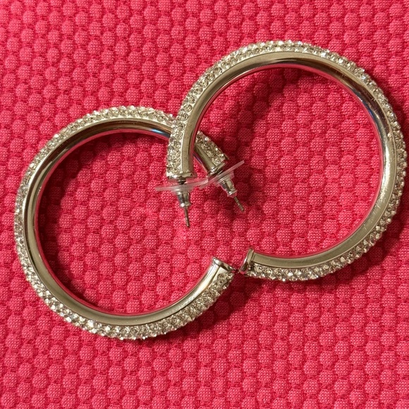 Elegant Silver Hoop Earrings - Picture 8 of 17